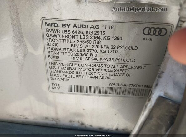 WA1LHAF77KD018565 2019 AUDI Q7 Silver Vista del compartimento del motor