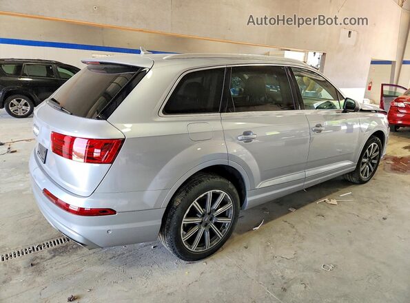 WA1LHAF77KD021627 2019 AUDI Q7 Silver Tył prawy