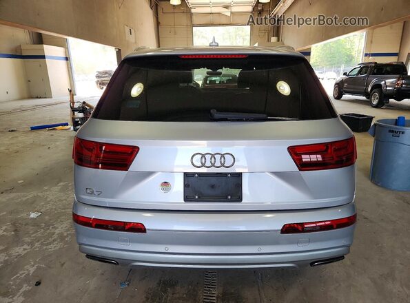 WA1LHAF77KD021627 2019 AUDI Q7 Silver Widok z tyłu