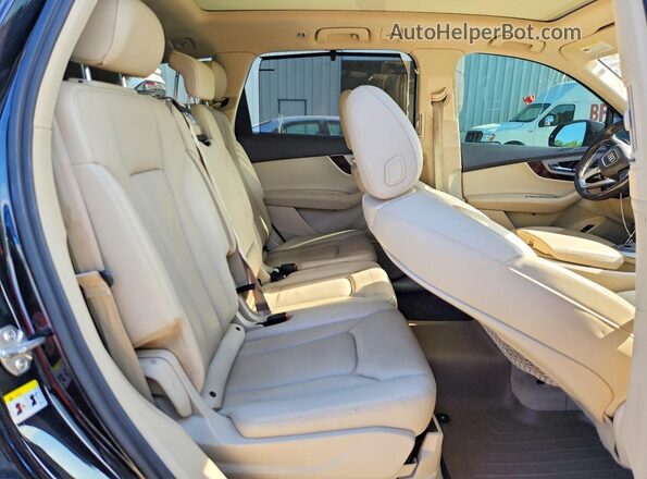 WA1LHAF77KD023894 2019 AUDI Q7 Black უკანა სალონის ხედი
