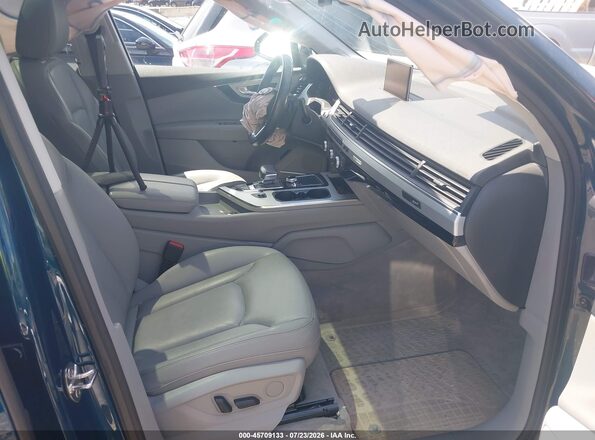 WA1LHAF78JD021862 2018 AUDI Q7 Blue Front interior view
