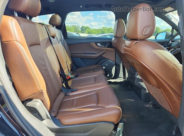 WA1LHAF79HD043153 2017 AUDI Q7 Black Вид задньої частини салону
