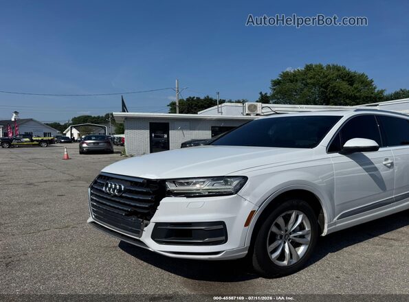 WA1LHAF7XJD045466 2018 AUDI Q7 White Front left