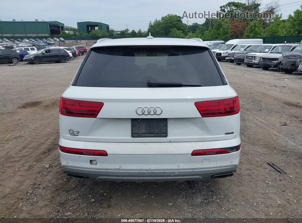 WA1LHAF7XKD043038 2019 AUDI Q7 White 