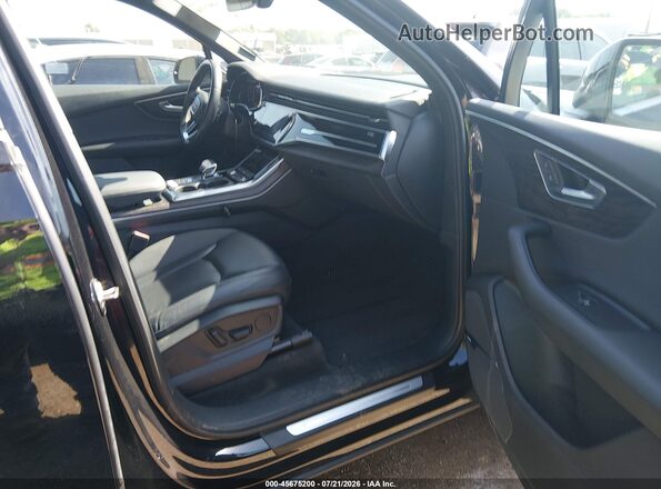 WA1LJAF79LD009565 2020 AUDI Q7 Black Front interior view