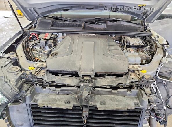 WA1LJAF79MD022396 2021 AUDI Q7 Silver Вид підкапотного простору