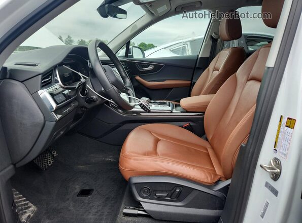 WA1LJBF7XND019675 2022 AUDI Q7 White წინა სალონის ხედი