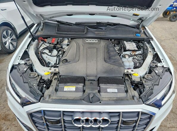 WA1LJBF7XND019675 2022 AUDI Q7 White ძრავის განყოფილების ხედი