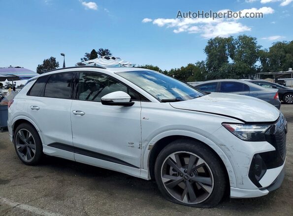 WA1LUBFZ1RP046910 2024 AUDI Q4 Белый Передняя правая четверть