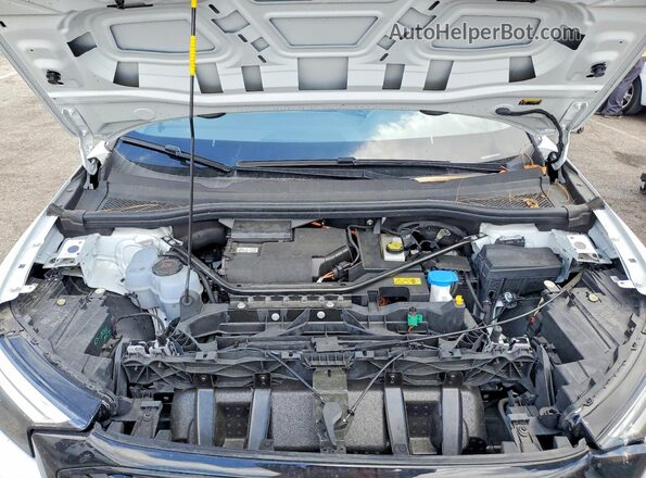 WA1LUBFZ1RP046910 2024 AUDI Q4 Белый Вид подкапотного пространства