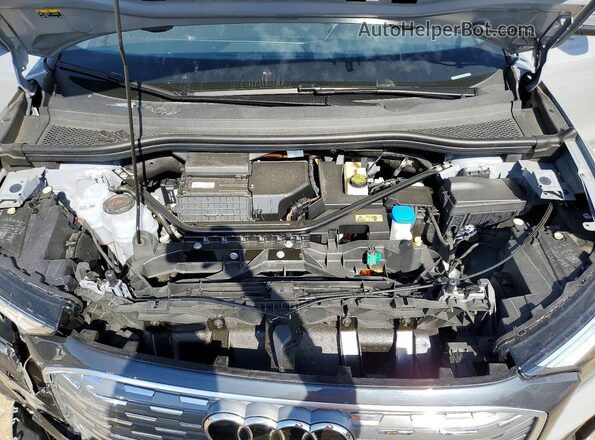 WA1LUBFZ6SP065300 2025 AUDI Q4 Gray Շարժիչի բաժամունքի տեսք