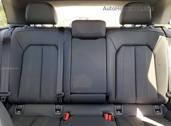 WA1LUBFZ6SP065300 2025 AUDI Q4 Gray Հետևի նստատեղերի տեսք