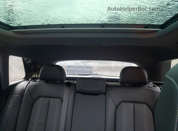 WA1LUBFZ8RP077541 2024 AUDI Q4 Black Widok tylnych siedzeń