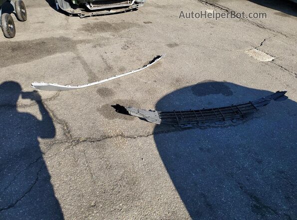 WA1LUBFZ8SP043833 2025 AUDI Q4 Blue Вид підкапотного простору