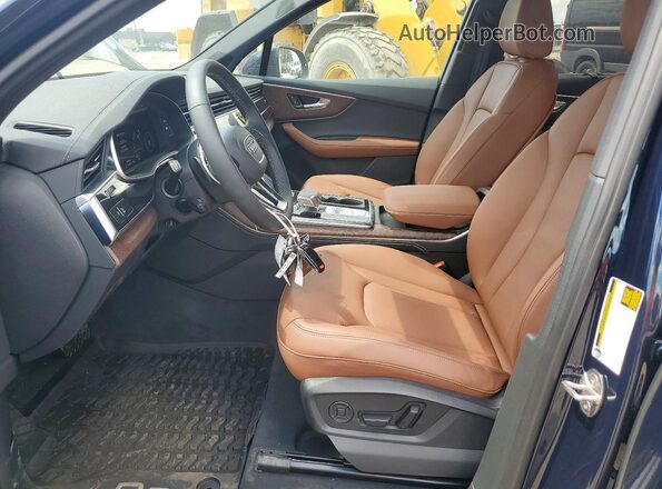 WA1LVBF72TD009434 2026 AUDI Q7 Blue Вид салону спереду
