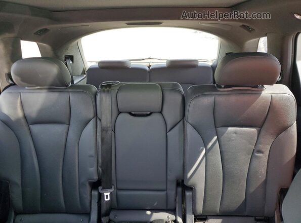 WA1LXAF76MD017607 2021 AUDI Q7 Gray Widok tylnych siedzeń