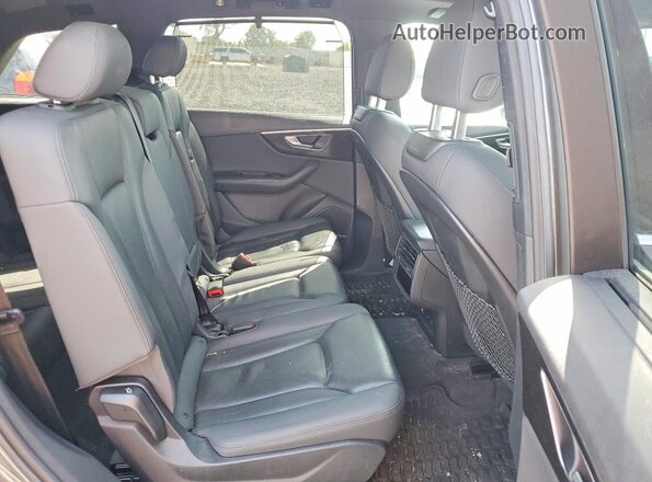 WA1LXAF76MD017607 2021 AUDI Q7 Gray Widok wnętrza z tyłu
