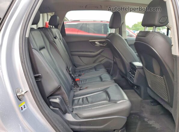 WA1LXAF79MD027371 2021 AUDI Q7 Silver Սալոնի հետևի տեսք