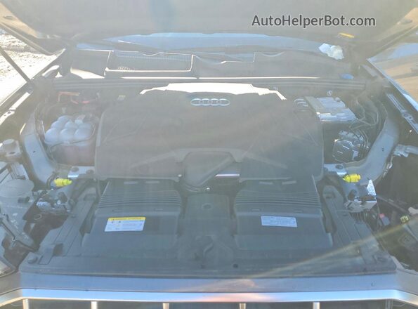 WA1LXBF73PD014867 2023 AUDI Q7 Gray Widok wnętrza z tyłu
