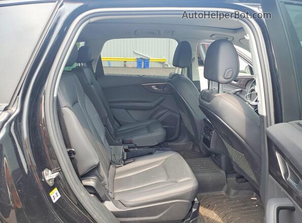 WA1LXBF73RD002057 2024 AUDI Q7 Black Widok tylnych siedzeń