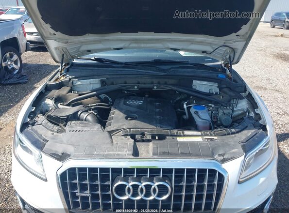 WA1M2AFP2HA037413 2017 AUDI Q5 White Widok z tyłu