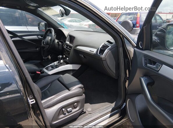 WA1M2AFP4HA045089 2017 AUDI Q5 Black Вид салону спереду
