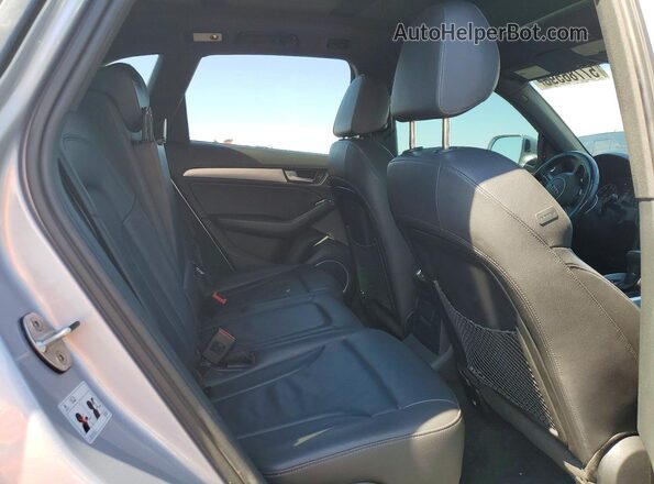 WA1M2AFP7HA038041 2017 AUDI Q5 Silver Հետևի նստատեղերի տեսք