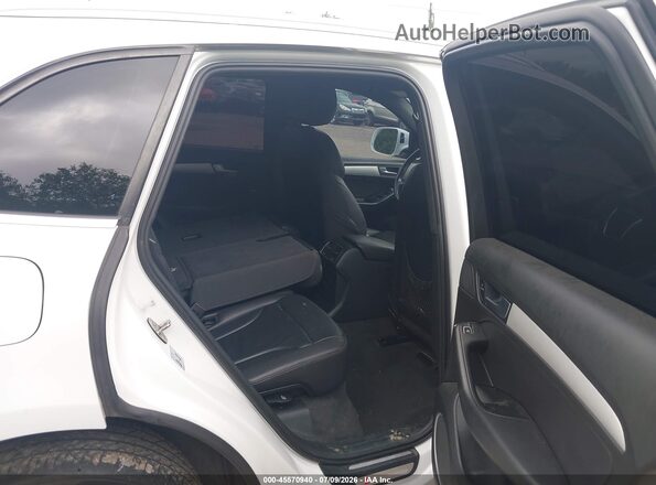 WA1M2AFP8HA058458 2017 AUDI Q5 White VIN sticker view