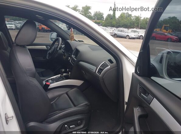 WA1M2AFP8HA058458 2017 AUDI Q5 White Front interior view