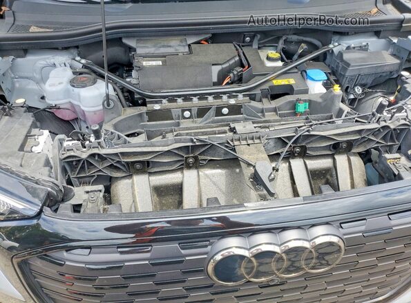 WA1M2BFZ0PP069487 2023 AUDI Q4 Gray Widok wnętrza z tyłu