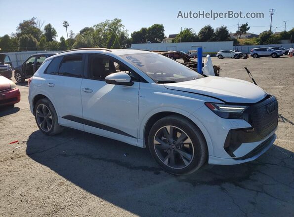 WA1MUBFZ3RP038666 2024 AUDI Q4 White Przód prawy