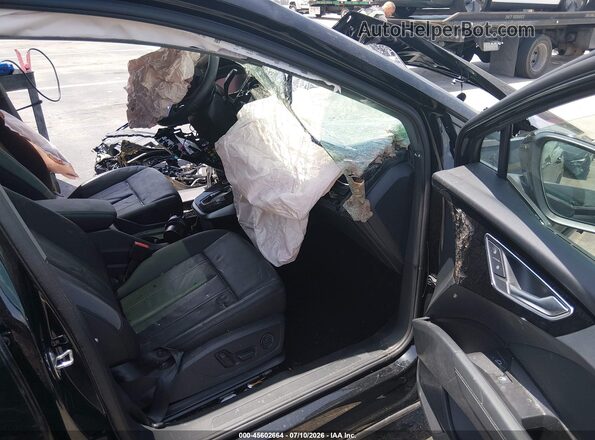 WA1MUBFZ4RP062569 2024 AUDI Q4 Black Սալոնի դիմացի տեսք