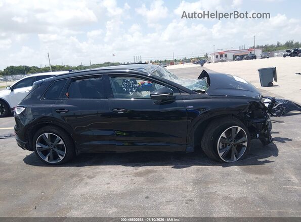 WA1MUBFZ4RP062569 2024 AUDI Q4 Black Սալոնի հետևի տեսք