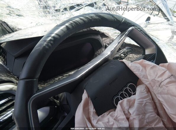 WA1MUBFZ4RP062569 2024 AUDI Q4 Black 
