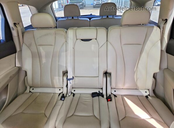 WA1VAAF70HD050098 2017 AUDI Q7 Silver უკანა სავარძლების ხედი