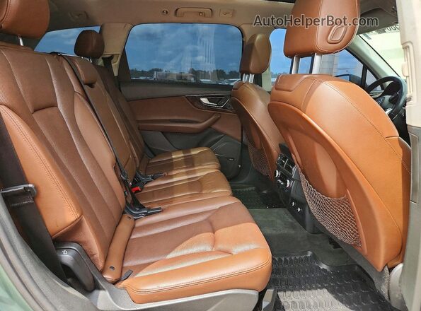 WA1VAAF70JD000226 2018 AUDI Q7 Green Вид задньої частини салону