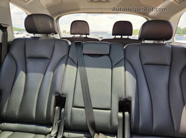 WA1VAAF70JD038331 2018 AUDI Q7 Charcoal Widok tylnych siedzeń
