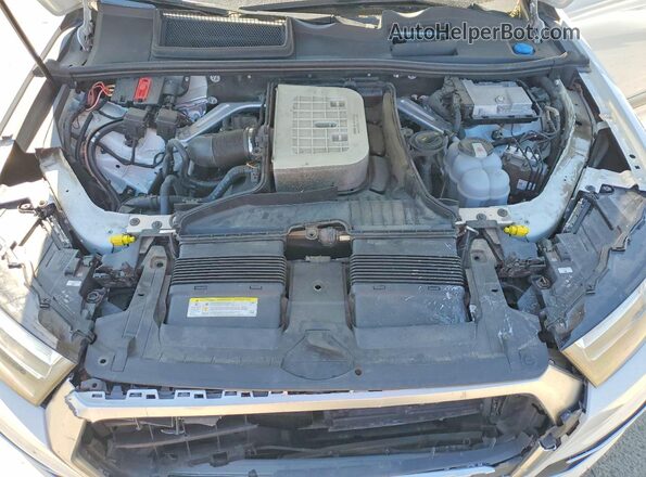 WA1VAAF70JD040855 2018 AUDI Q7 White Вид підкапотного простору