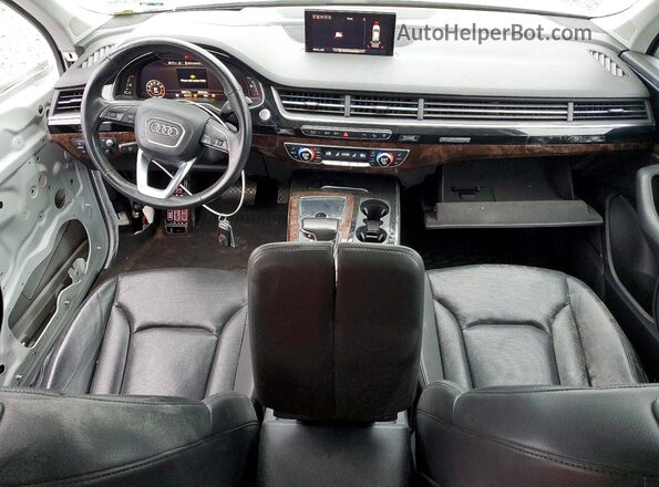 WA1VAAF71HD028241 2017 AUDI Q7 White Vista del salpicadero