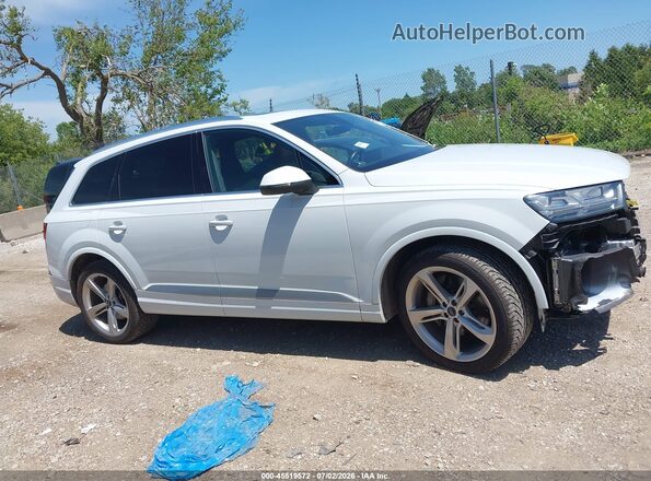 WA1VAAF71KD005419 2019 AUDI Q7 White Սալոնի հետևի տեսք