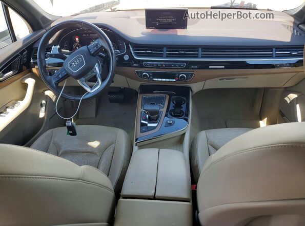 WA1VAAF72HD031195 2017 AUDI Q7 White Widok deski rozdzielczej