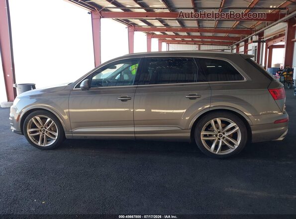WA1VAAF72HD036011 2017 AUDI Q7 Gray 360 interior view