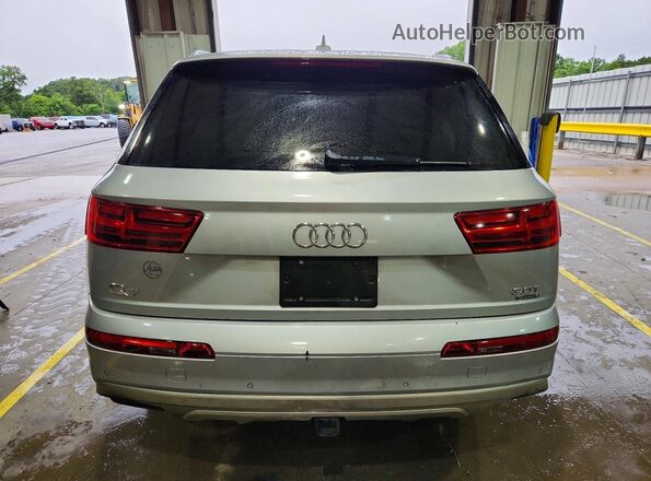 WA1VAAF72JD040663 2018 AUDI Q7 Серебряный Вид сзади