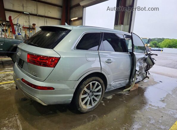 WA1VAAF72JD040663 2018 AUDI Q7 Серебряный Задняя правая четверть