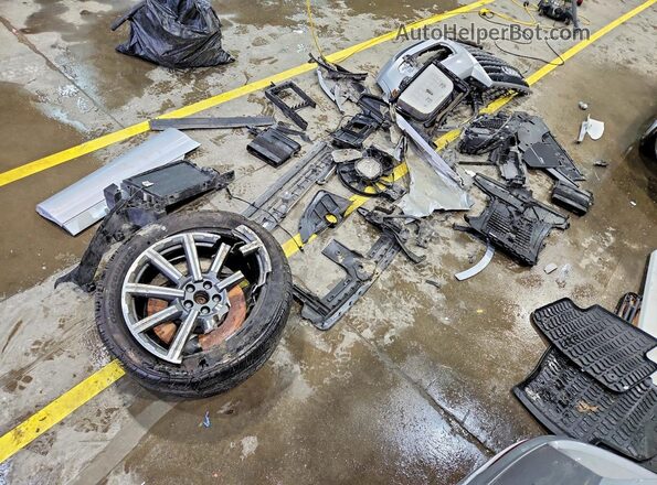 WA1VAAF72JD040663 2018 AUDI Q7 Серебряный Вид подкапотного пространства