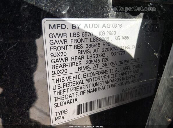 WA1VAAF73HD011540 2017 AUDI Q7 Black Widok komory silnika