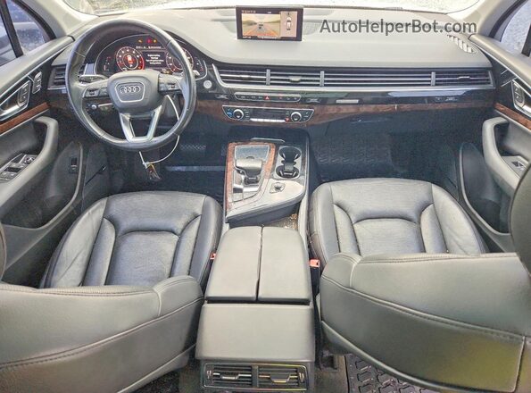 WA1VAAF73HD046935 2017 AUDI Q7 White Առջևի վահանակի տեսք
