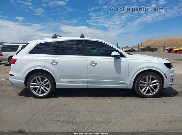WA1VAAF73JD054250 2018 AUDI Q7 White Սալոնի 360 աստիճան տեսք