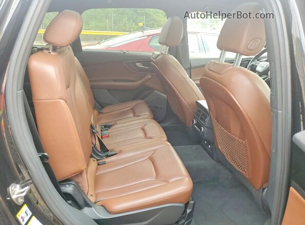 WA1VAAF74JD005557 2018 AUDI Q7 Черный Вид задней части салона