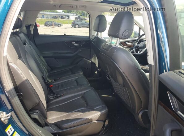 WA1VAAF74KD021789 2019 AUDI Q7 Blue Вид задньої частини салону
